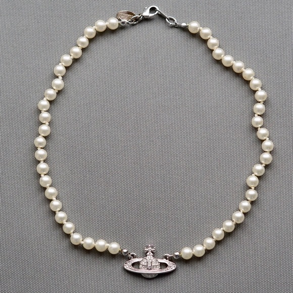 колье вивьен вествуд с жемчугом. вивьен вествуд ожерелье жемчуг. Vivienne westwood pearl. вивьен вествуд чокер жемчуг. вивьен вествуд ожерелье.